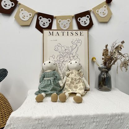 Plüsch-Leinen-Hasenpuppe mit langen Ohren, Fliege und abnehmbaren karierten Latzhosen