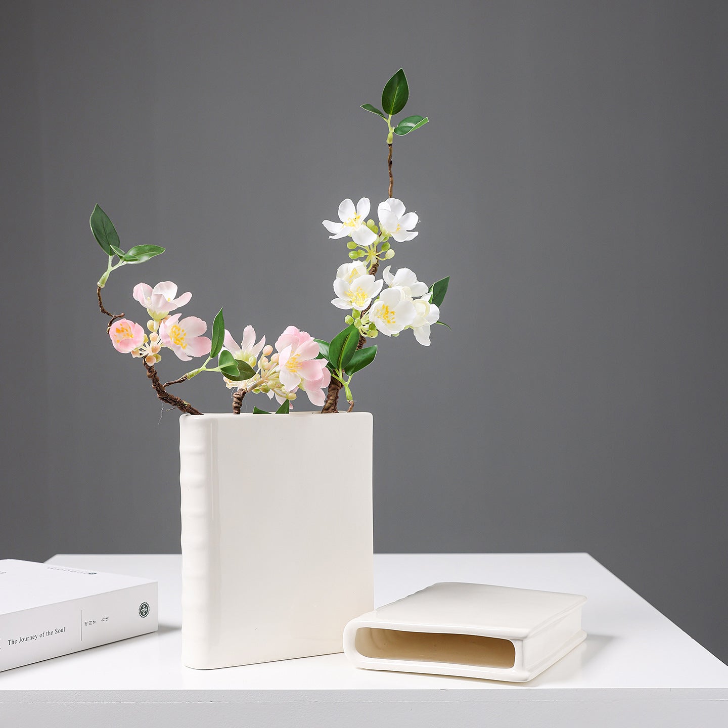 Dekorative Kunst-Bücherstützen