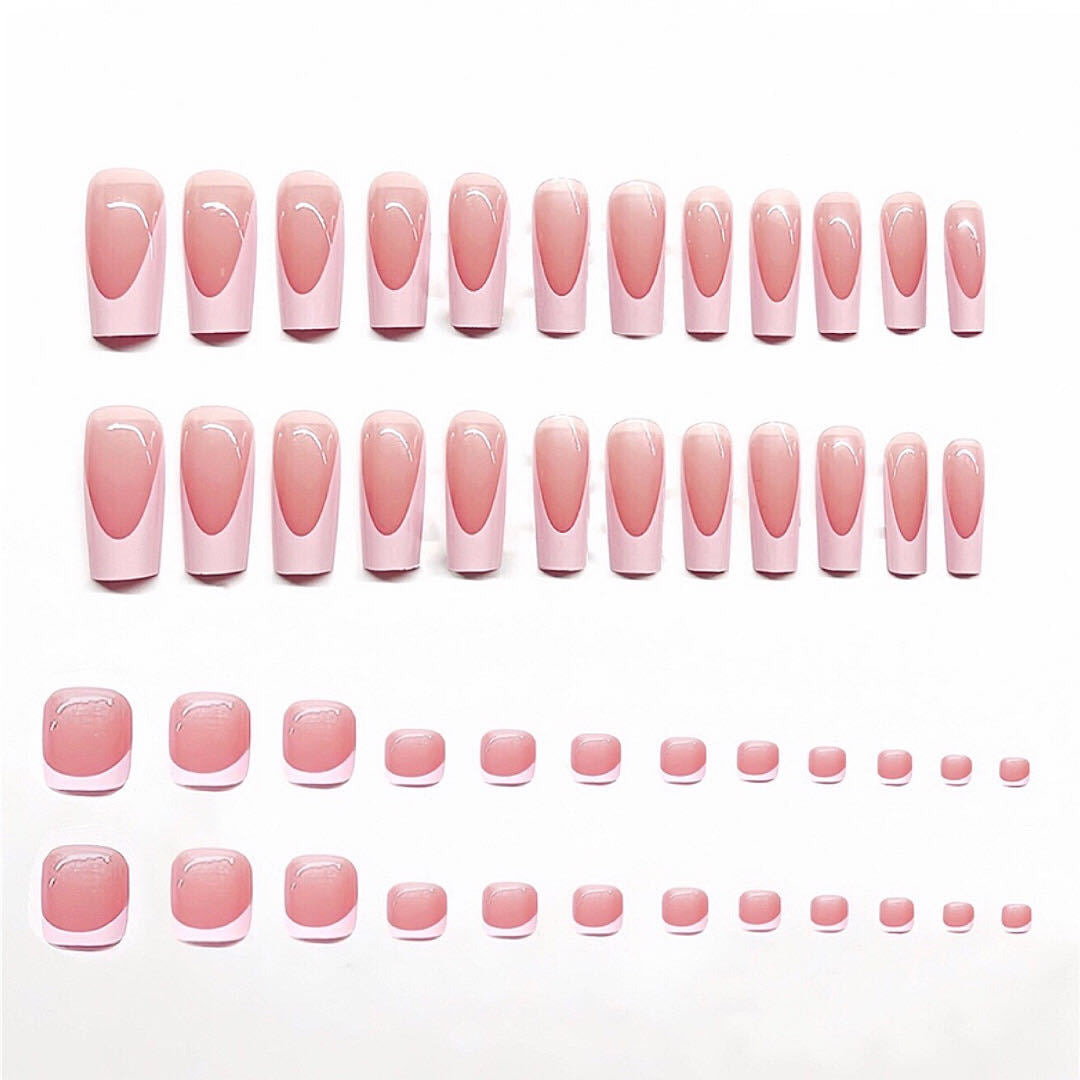 Elegantes French Tip Nagelset Brehn