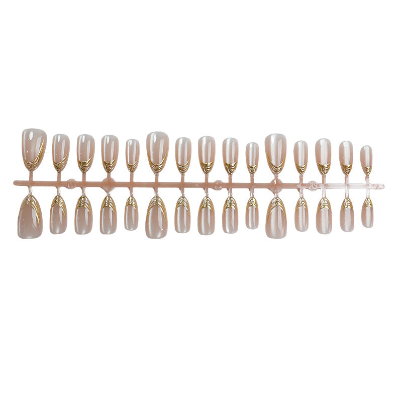 Elegante Goldakzent Druck-on-Nagelkunst Brehn