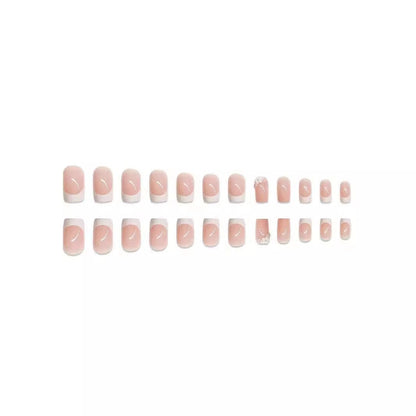 Elegantes French Tip Press-On Nagelkunstset Brehn