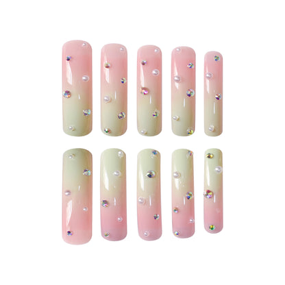 Dekorative 3D Kristall-verzierte Nagelverlängerungen Brehn