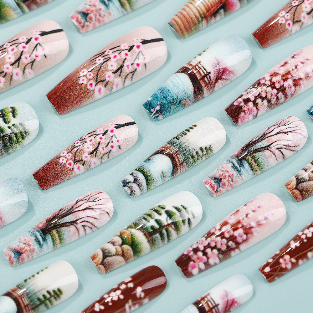 Kreative Kunstnägel im asiatischen Cherry Blossom Design Brehn