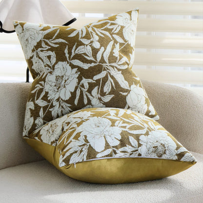 Quadratischer Zierkissenbezug mit großfloralem Jacquard und samtigem Rückenteil Brehn