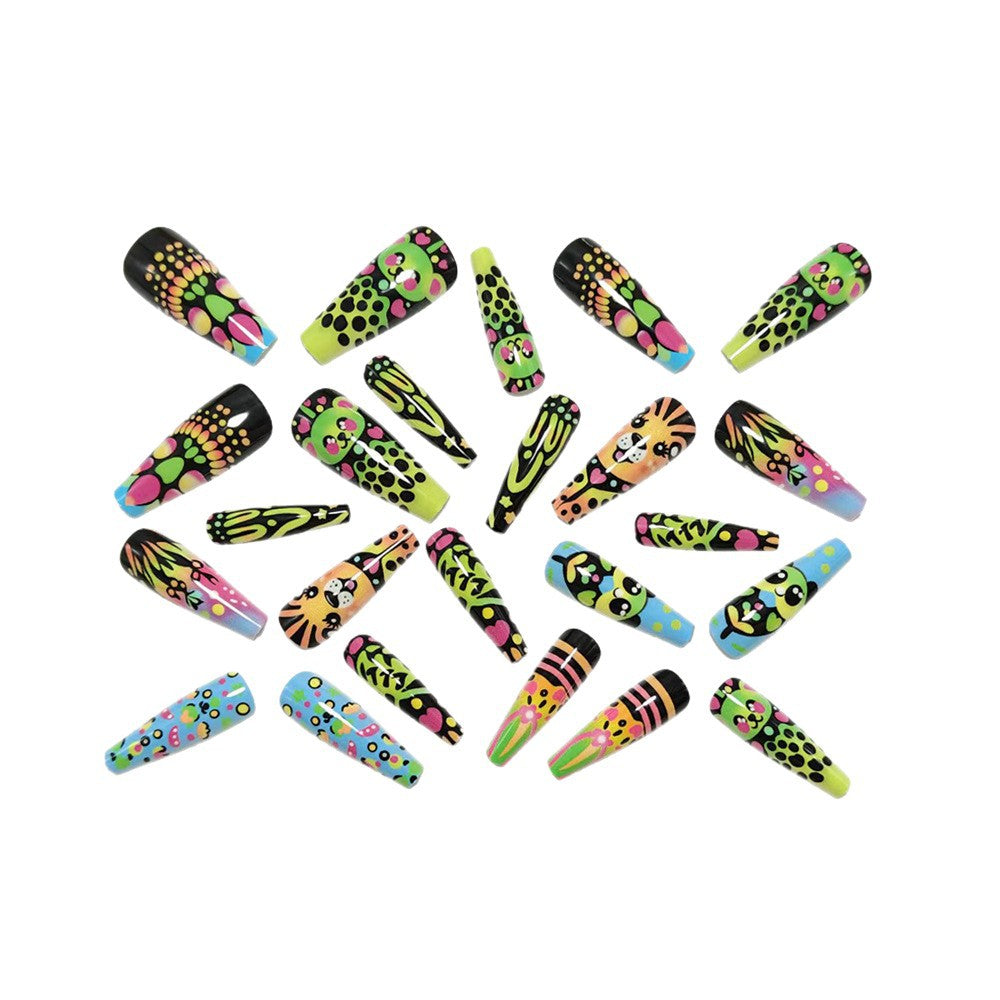Aufwendige Nagelkunst mit Tiermotiven Brehn