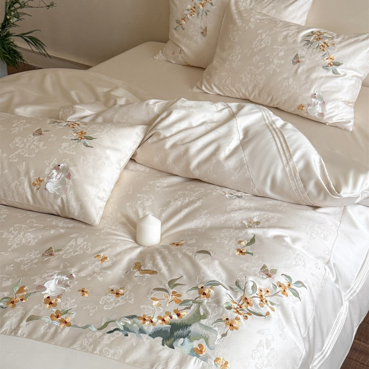 Besticktes florales Satin-Effekt Bettbezug-Set mit Jacquard-Motiv