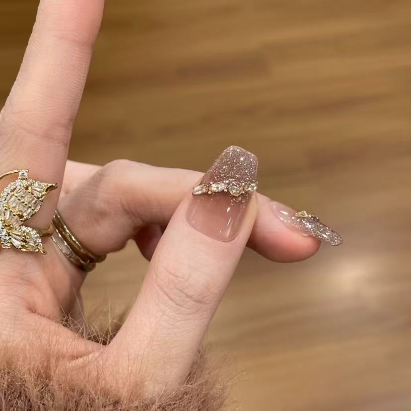 Glamouröse Glitzer Französische Tipp Nagelverlängerungen