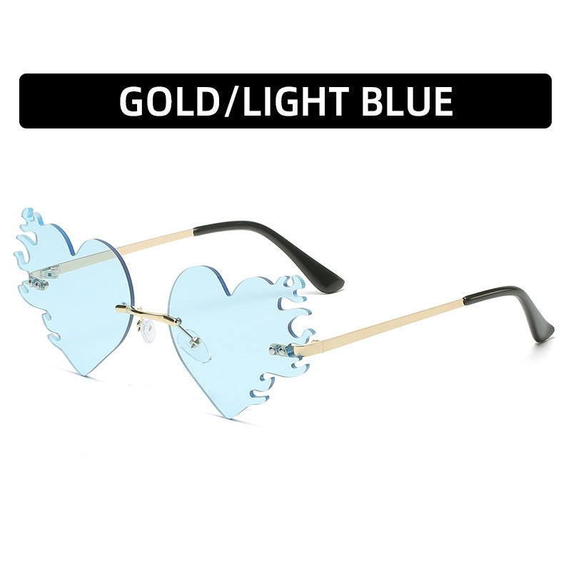 Herzförmige Flammen-Detail-Sonnenbrille
