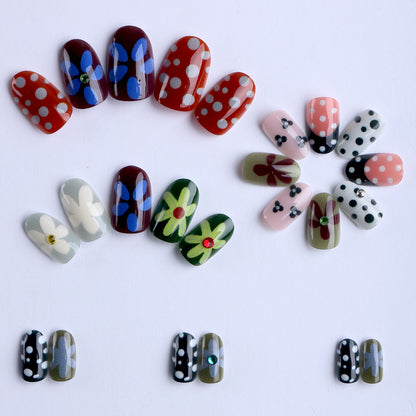 Kunstvolle Nagelkunst mit Floralen Designs Brehn