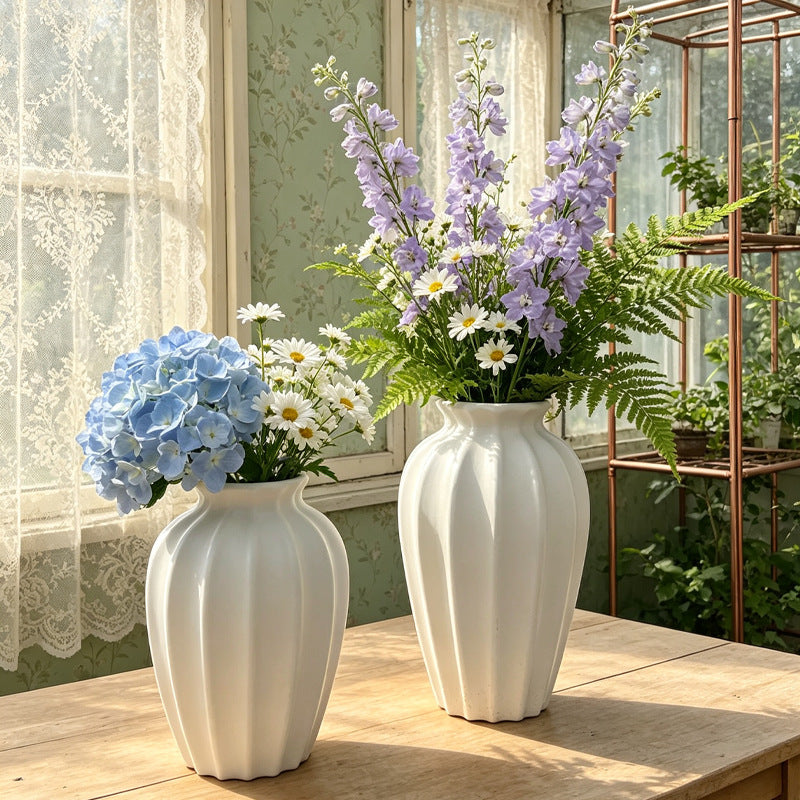 Skulpturale Texturierte Dekorative Vase Brehn
