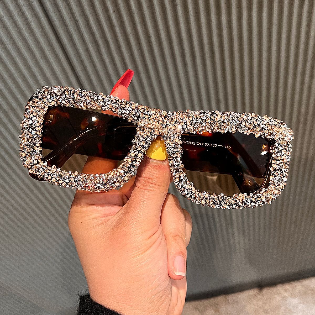 Damen extravagant verzierte Glamour-Sonnenbrille Brehn