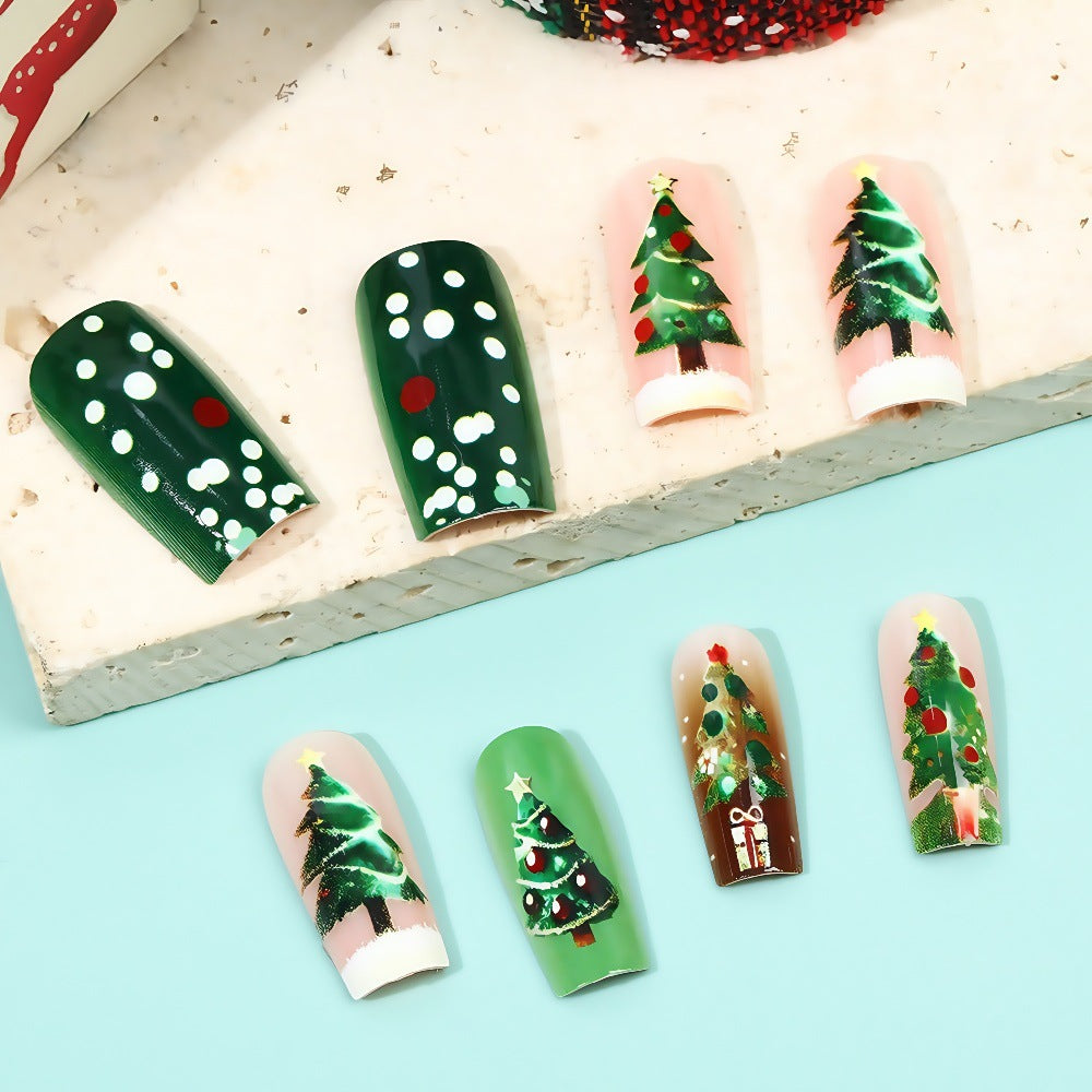 Kunstnägel im festlichen Weihnachtsdesign Brehn