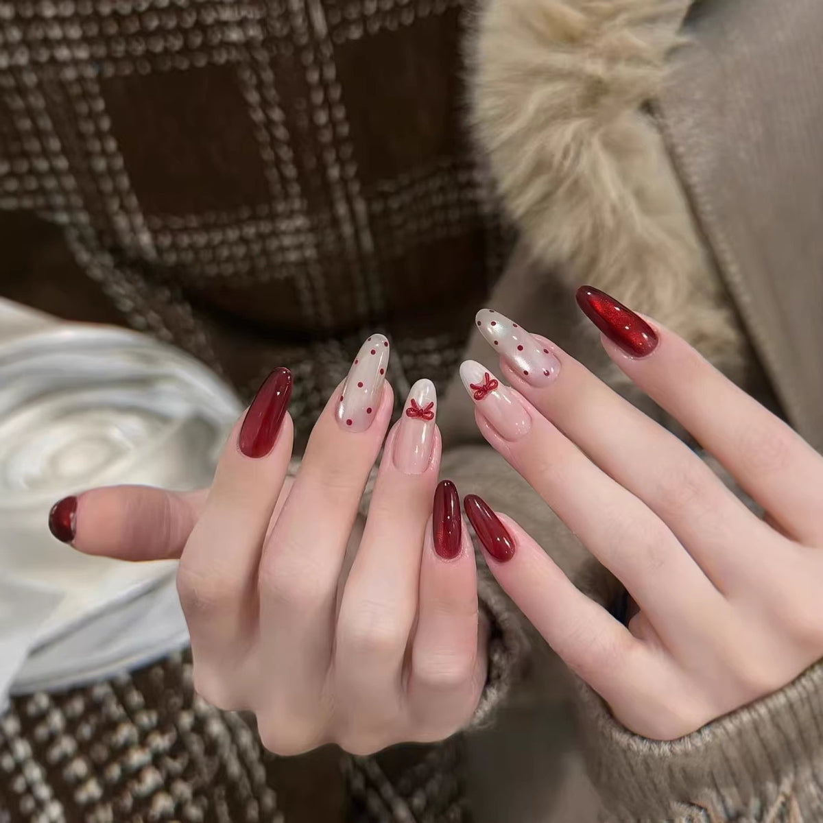 Dekorativer Press-On Nagelset
