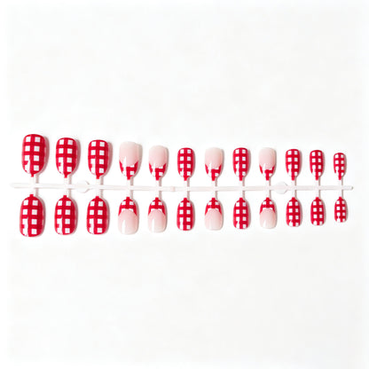 Stylisches Karomuster Nagelkunst