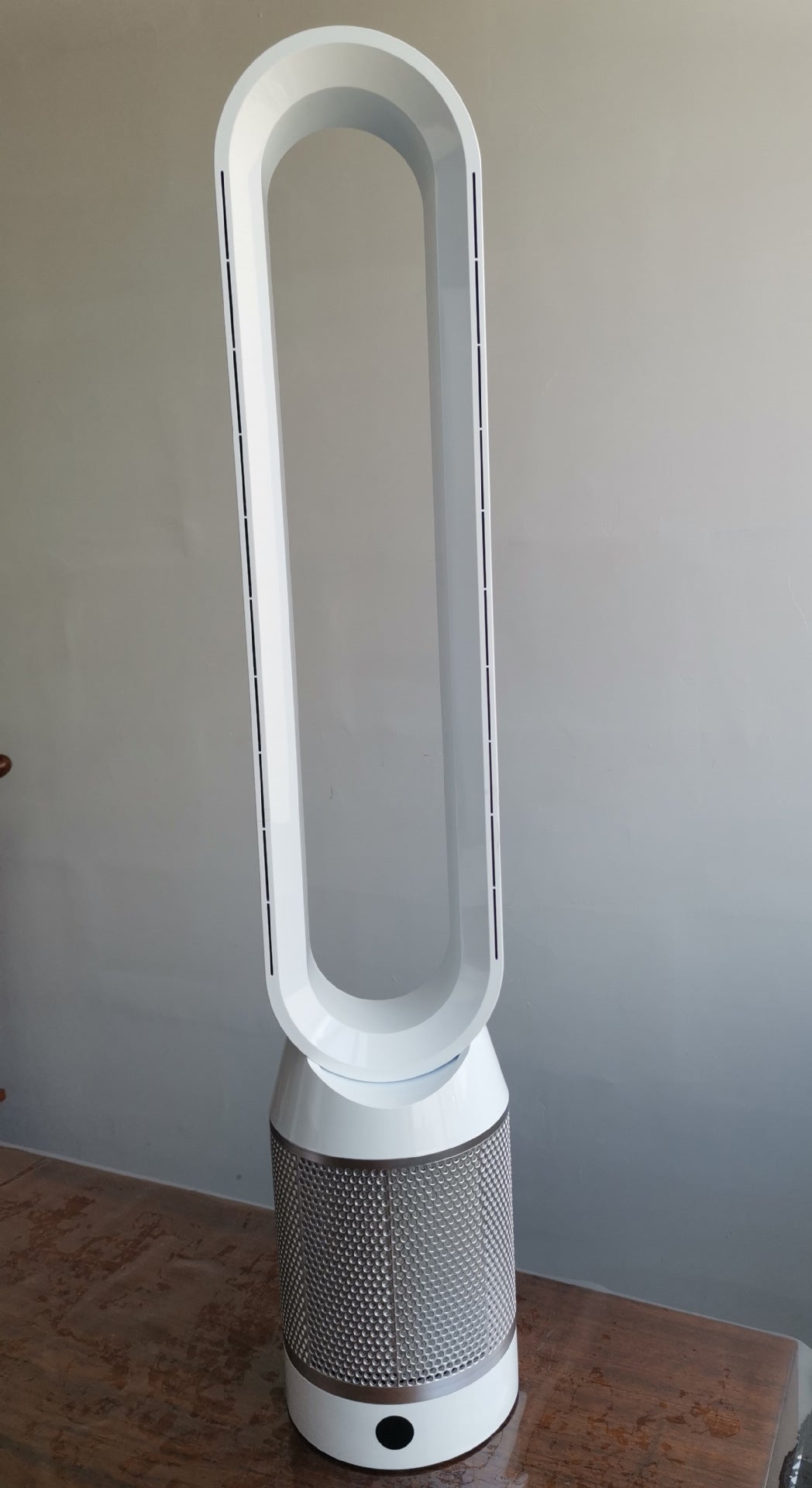 Kühlender bladeless Turmventilator mit HEPA-Luftreiniger und Fernbedienung Brehn