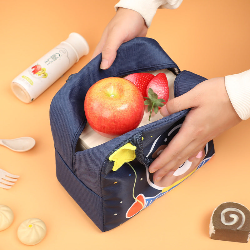 Niedliches Panda-Themen Isoliertes Lunchpaket