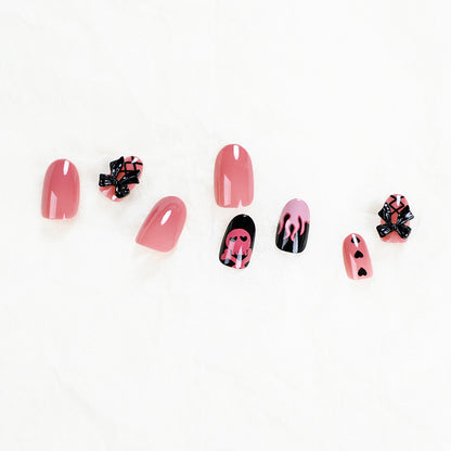 Kunstvolle Nagelkunst mit trendigen Designs Brehn