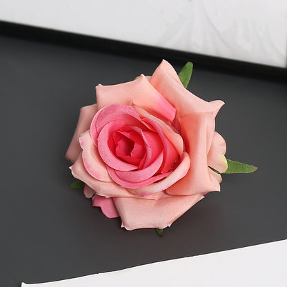 Dekorative Blumen für Tischdekoration Zuhause