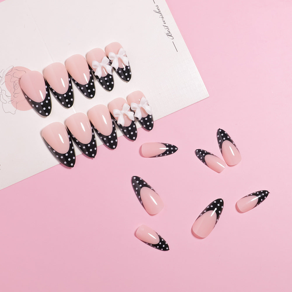 Stylisches Punktmuster Press-On-Nagel-Set Brehn