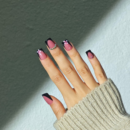 Dekoratives Press-On Nagelkunst-Set Brehn