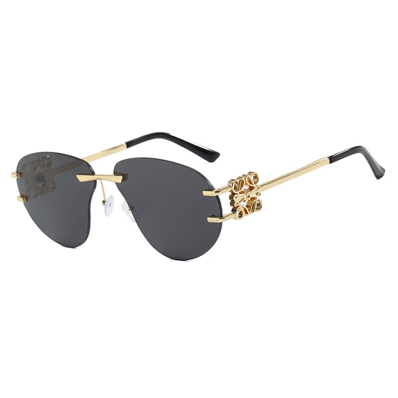 Damen modische Sonnenbrille im eleganten Aviator-Stil mit Kunststeindetails Brehn