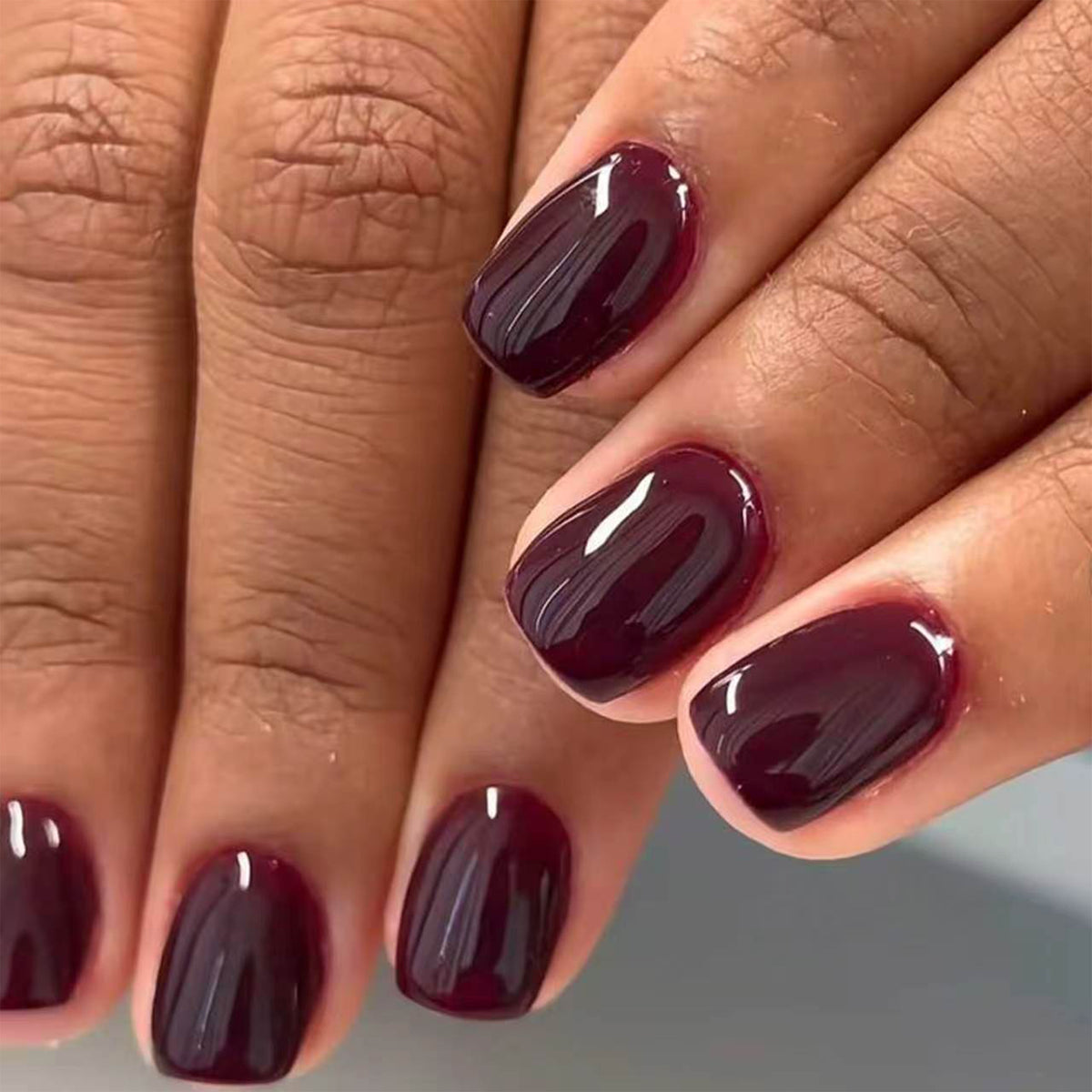 Hochwertige und elegante Nagelkunst Brehn