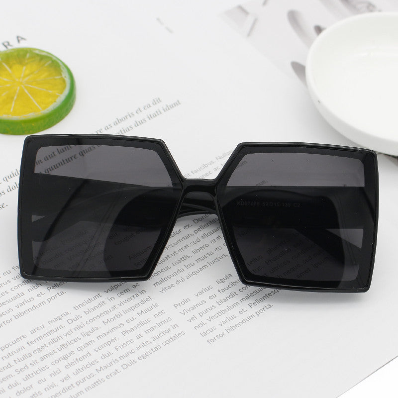 Damen Modische Oversized-Sonnenbrille mit kantigem Design Brehn