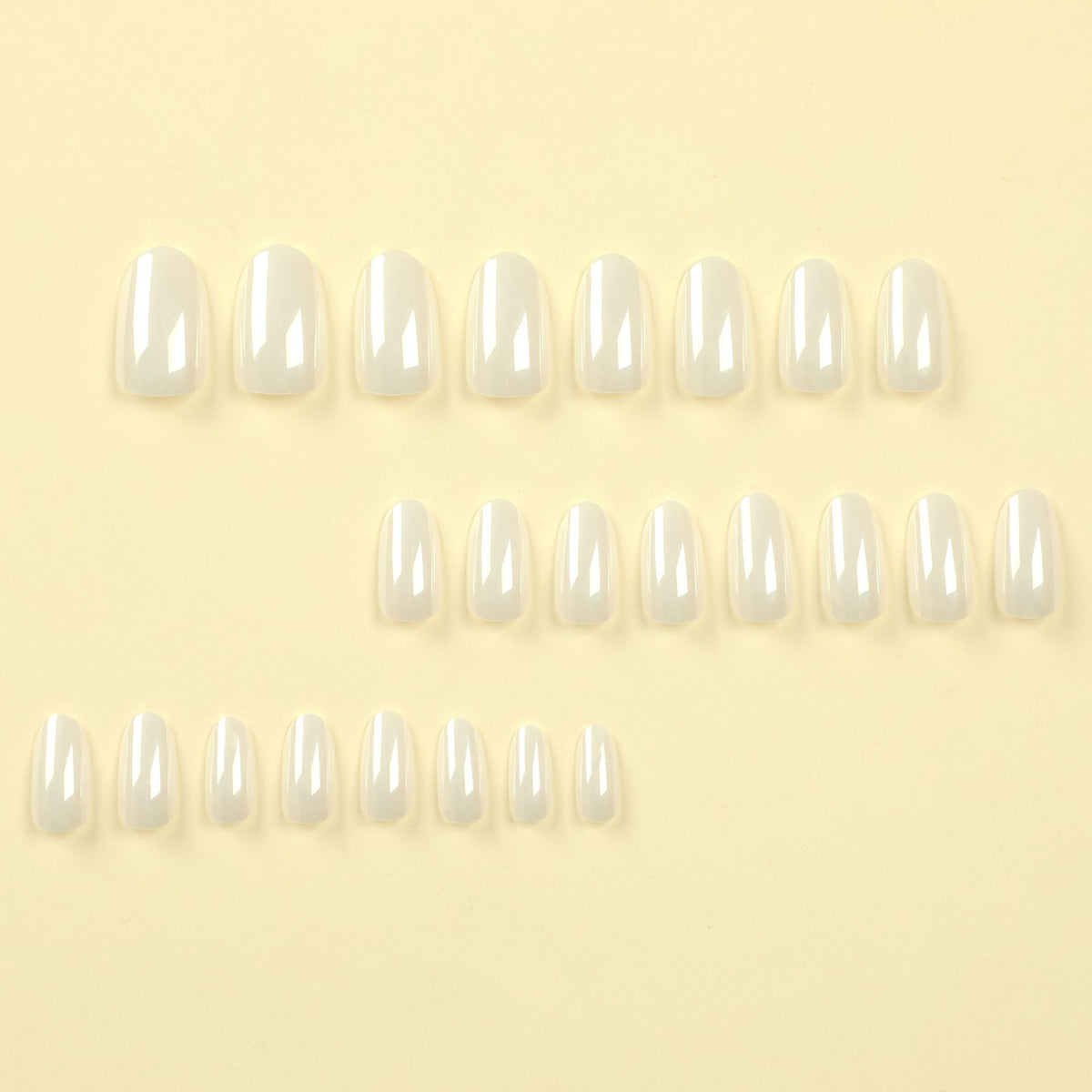 Luxus Acryl-Nägel mit metallischem Glanz Brehn
