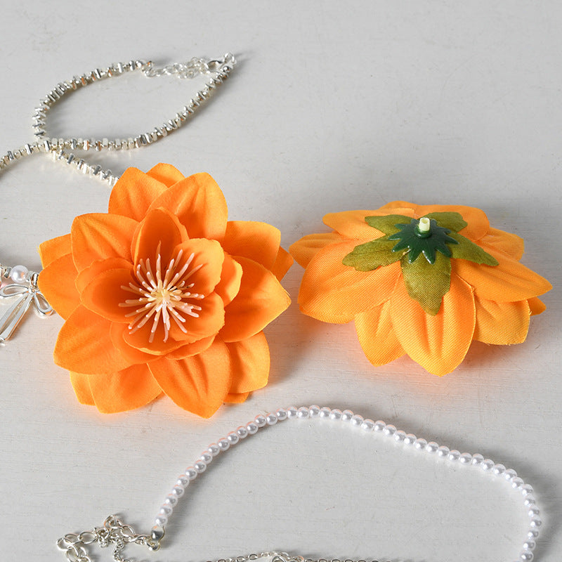 Elegante Seidenblumen-Haaraccessoires