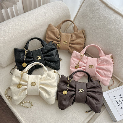 Gepolsterte Handtasche mit Schleifenakzent