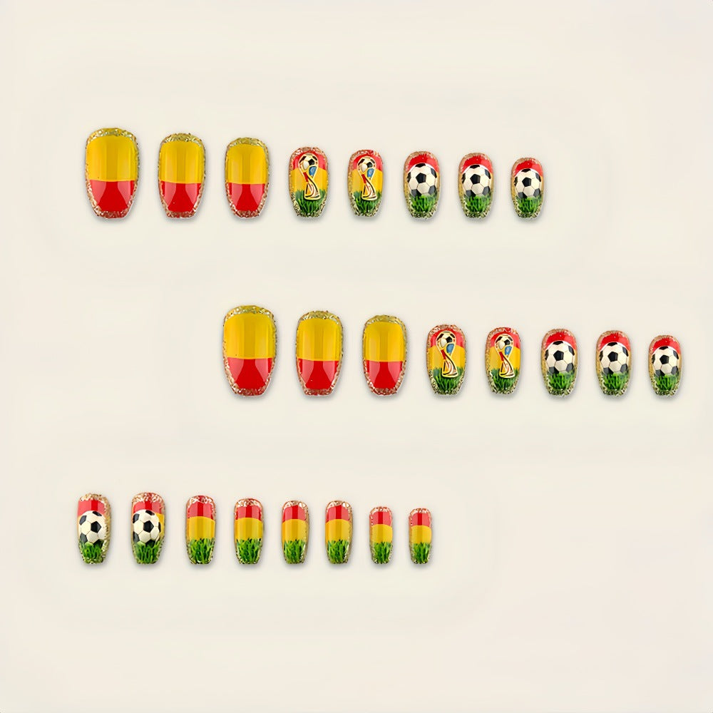 Kunstnägel Im Sportlichen Fußball-Design Brehn