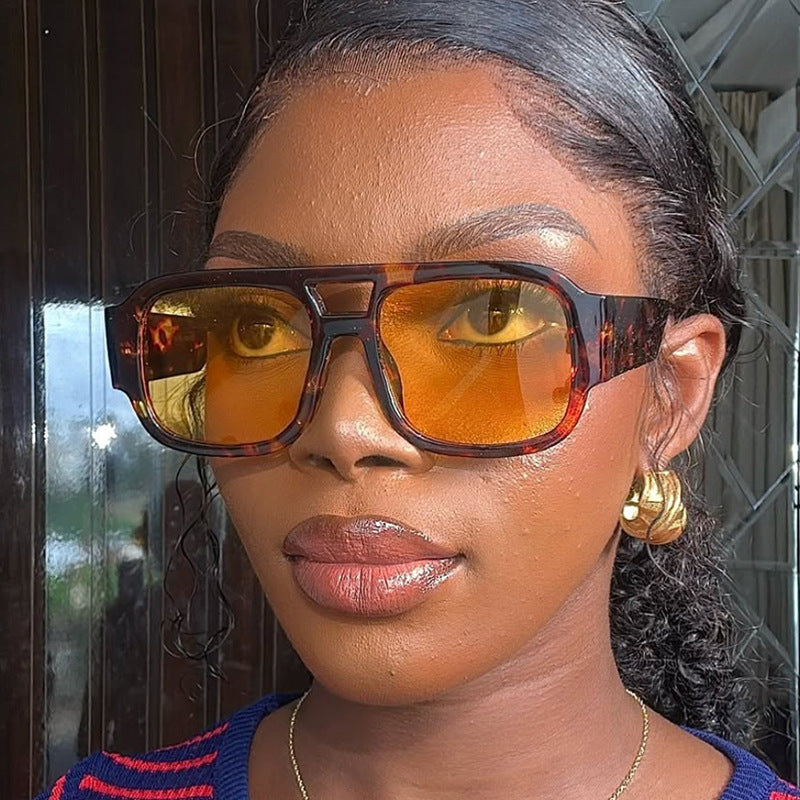 Damen moderne Sonnenbrille im eleganten Rechteckdesign Brehn