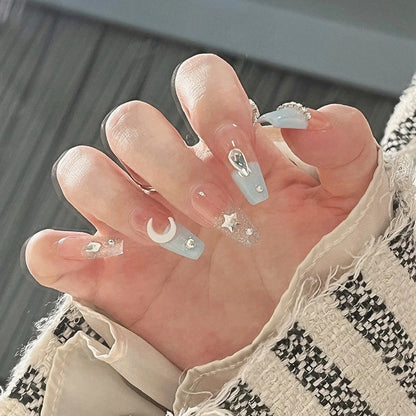 Thematische Nagelkunst Press-On Nägel mit süßen Charakter- und Schleifendesigns Brehn