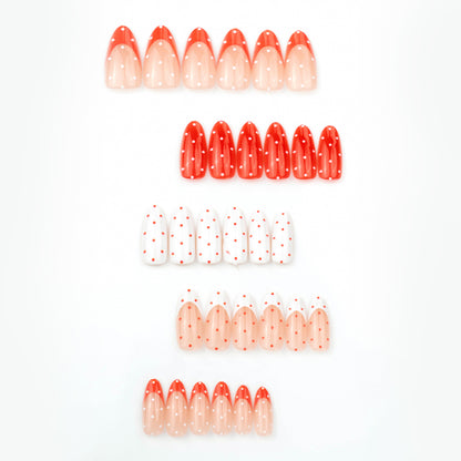 Künstlerische Pünktchen Press-On Nagelkunst Brehn