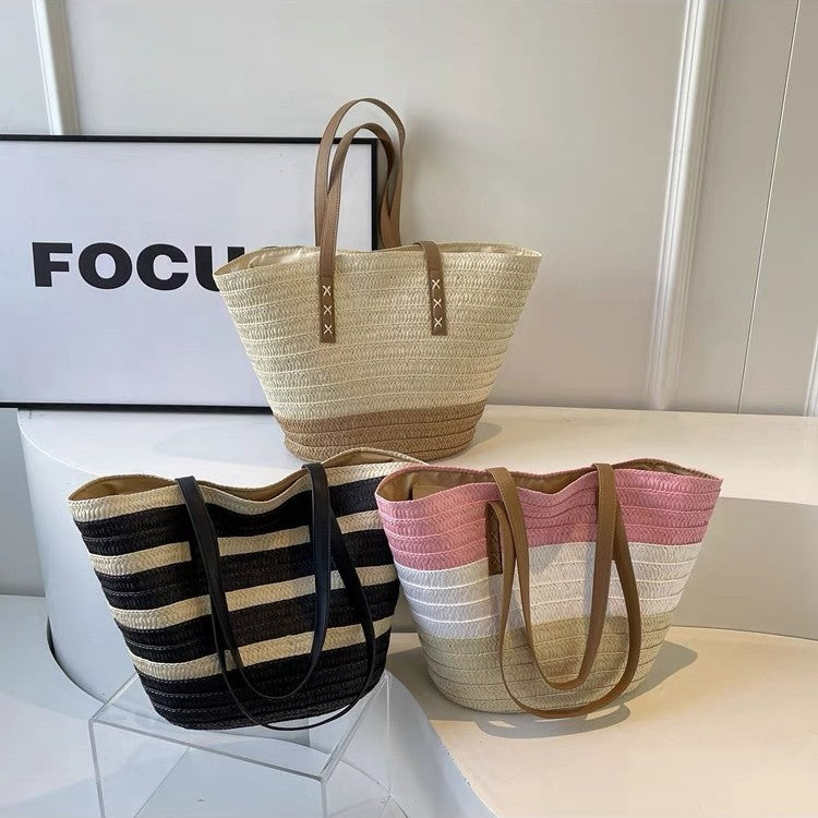 Geflochtene Strandtasche mit Robusten Ledergriffen Brehn
