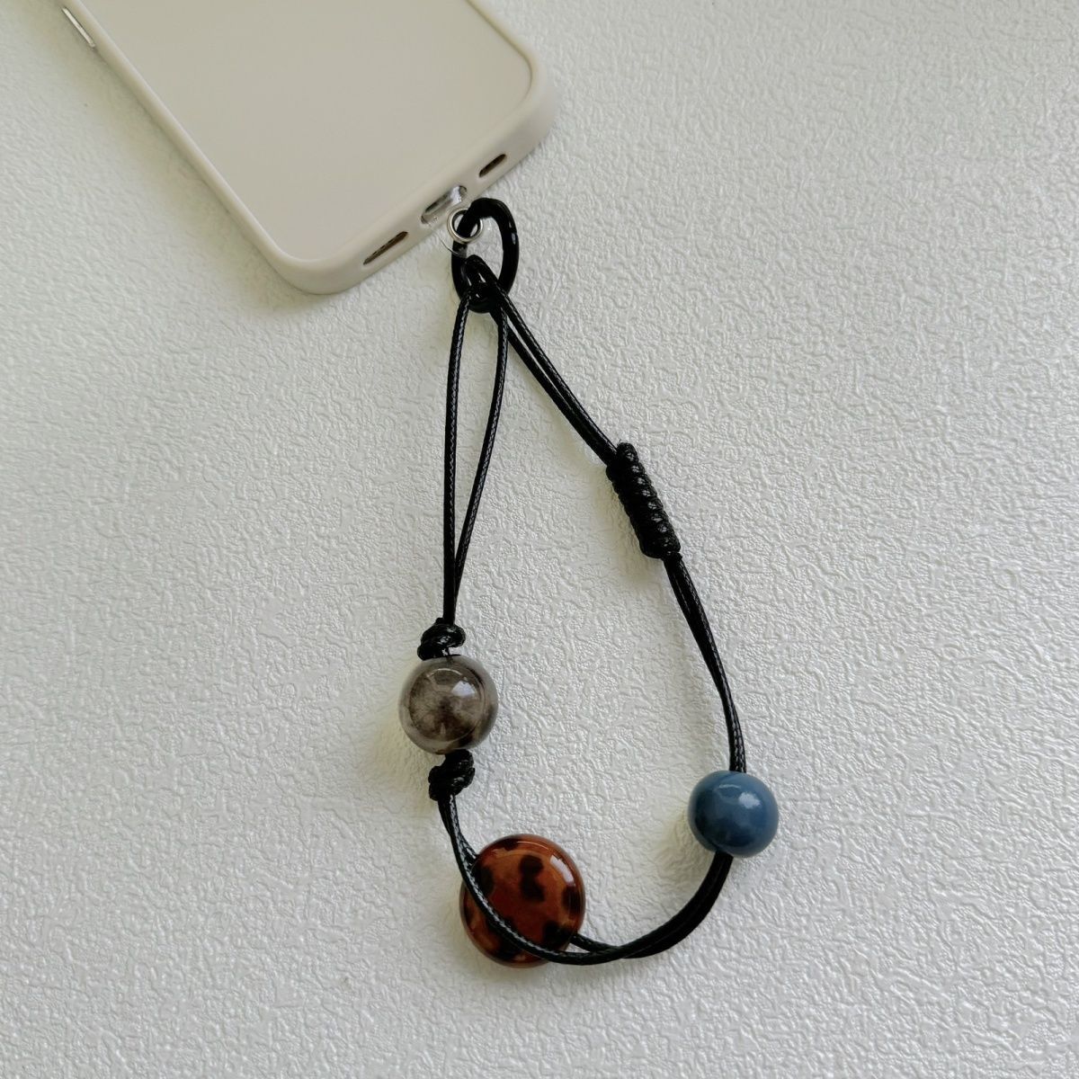 Stylischer Bead-Eyewear-Halter Brehn