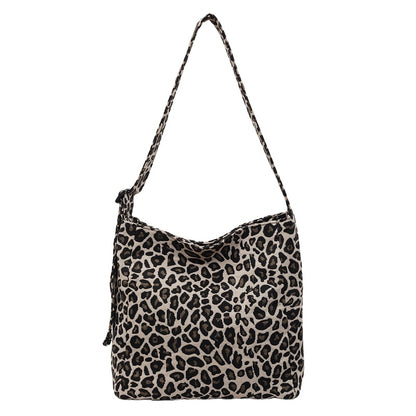 Leopardenmuster Hobo Tasche