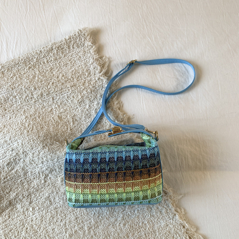 Texturierte handgewebte Mini-Crossbody-Tasche Brehn