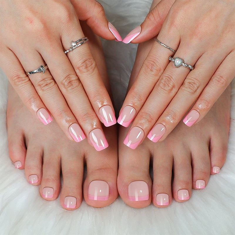 Stylisches Press-On-Nagelset mit elegantem französischen Spitzen-Design Brehn