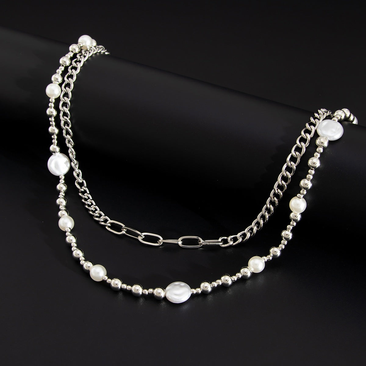 Ketten-Brillenhalter mit Perlenakzenten Brehn