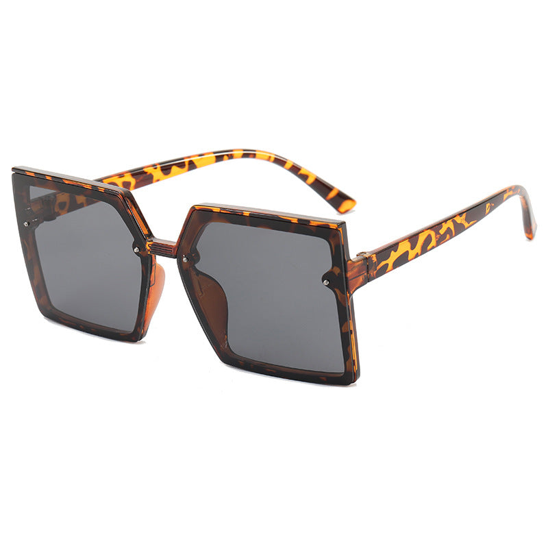 Damen modische Oversized-Sonnenbrille mit geometrischem Design Brehn