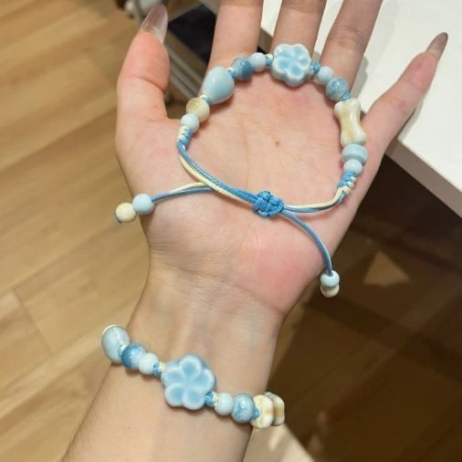 Verstellbares Blumenperlenarmband Brehn