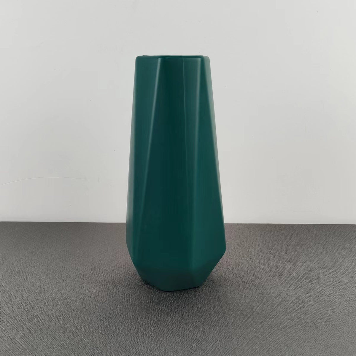 Moderne geometrische Dekovase Brehn