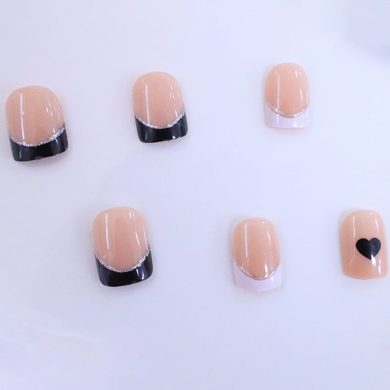 Elegante Herz-Design Druck-Nagel-Set Brehn