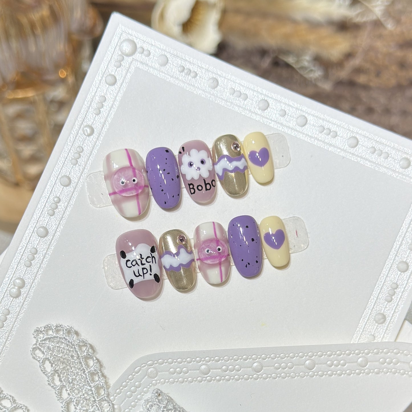 Verspieltes, cartoon-themed Press-On Nail Art Set Brehn