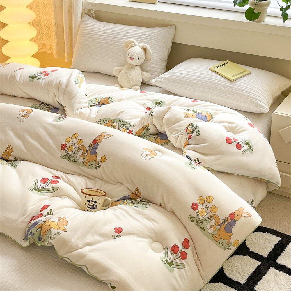 Kinder-Bettwäscheset mit niedlichen Tiermotiven und gesteppter Decke