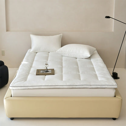 Gepolsterter Matratzen-Topper aus gesteppter Mikrofaser und Baumwoll-Comfort