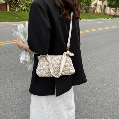 Elegante gepuffte Handtasche