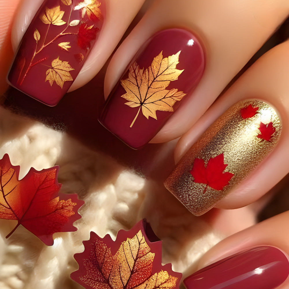 Künstlerische herbstliche Press-On Nagelkunst Brehn