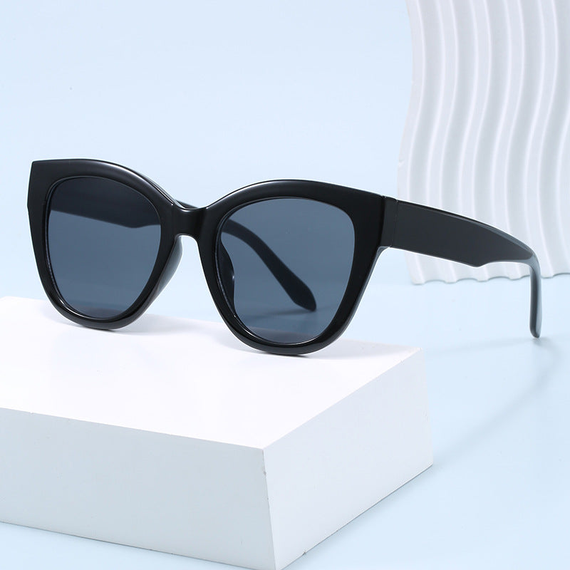 Damen extravagante Sonnenbrille mit modischem Design Brehn